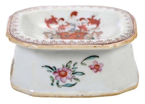 CHINESE EXPORT PORCELAIN ARMORIAL