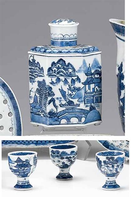 Chinese export porcelain blue and