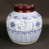 CHINESE EXPORT PORCELAIN GINGE