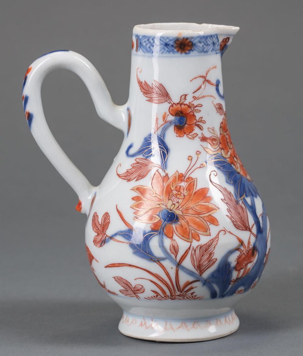CHINESE EXPORT PORCELAIN JUGChinese