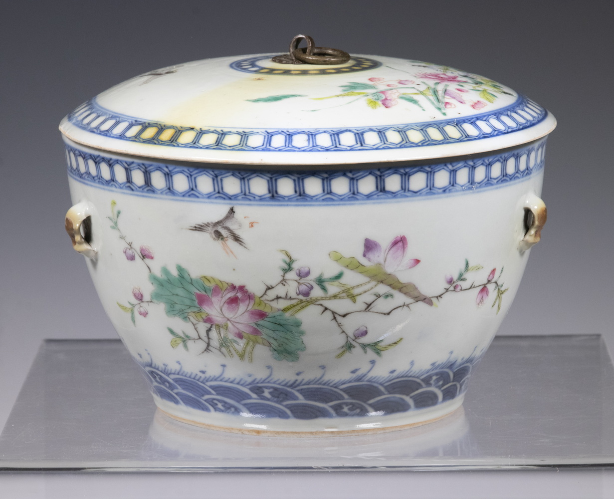 CHINESE EXPORT PORCELAIN LIDDED