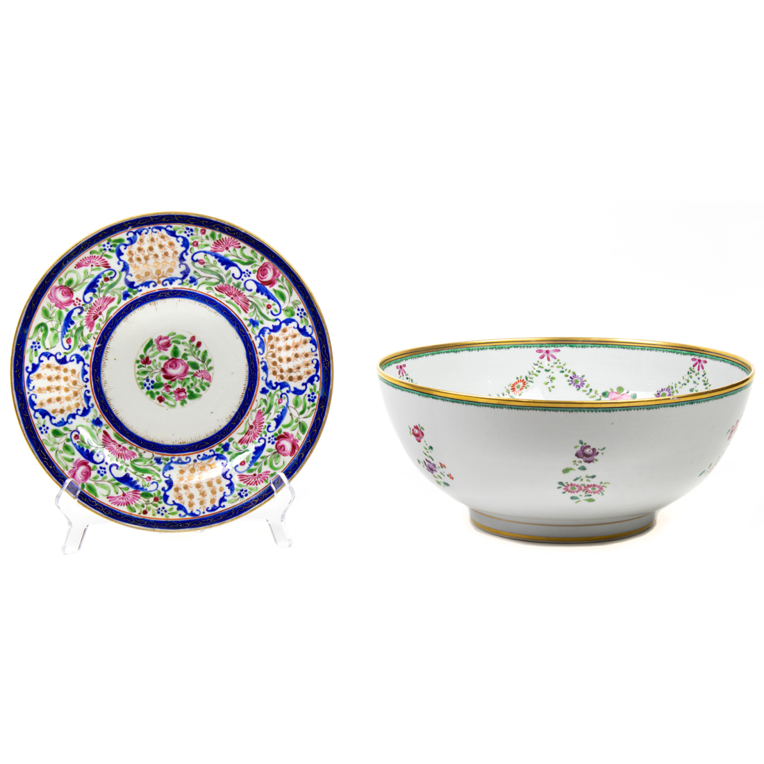 CHINESE EXPORT PORCELAIN PLATE
