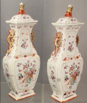 Chinese export porcelain pr of
