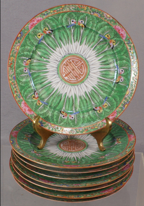 Chinese export porcelain set of 8