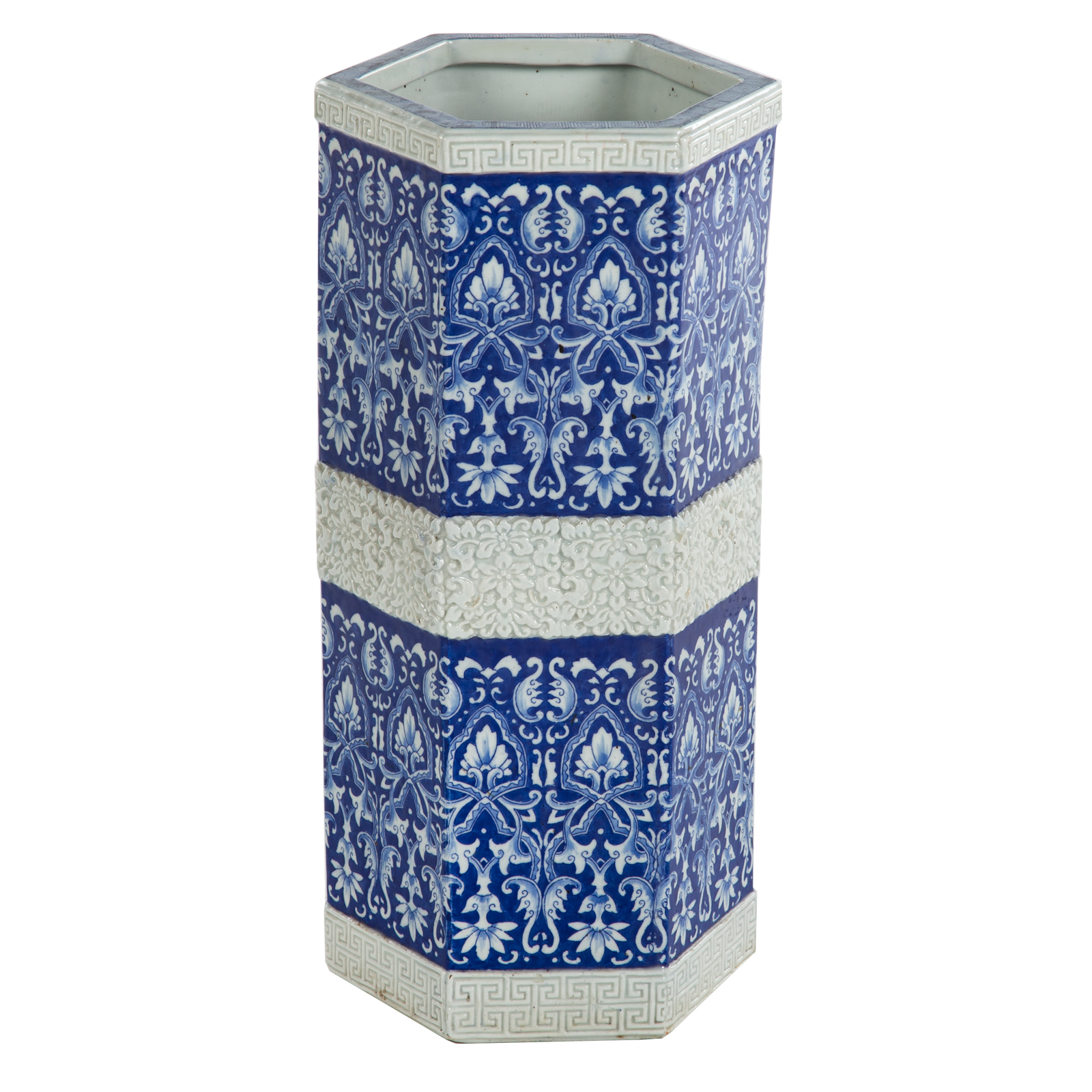CHINESE EXPORT PORCELAIN UMBRELLA