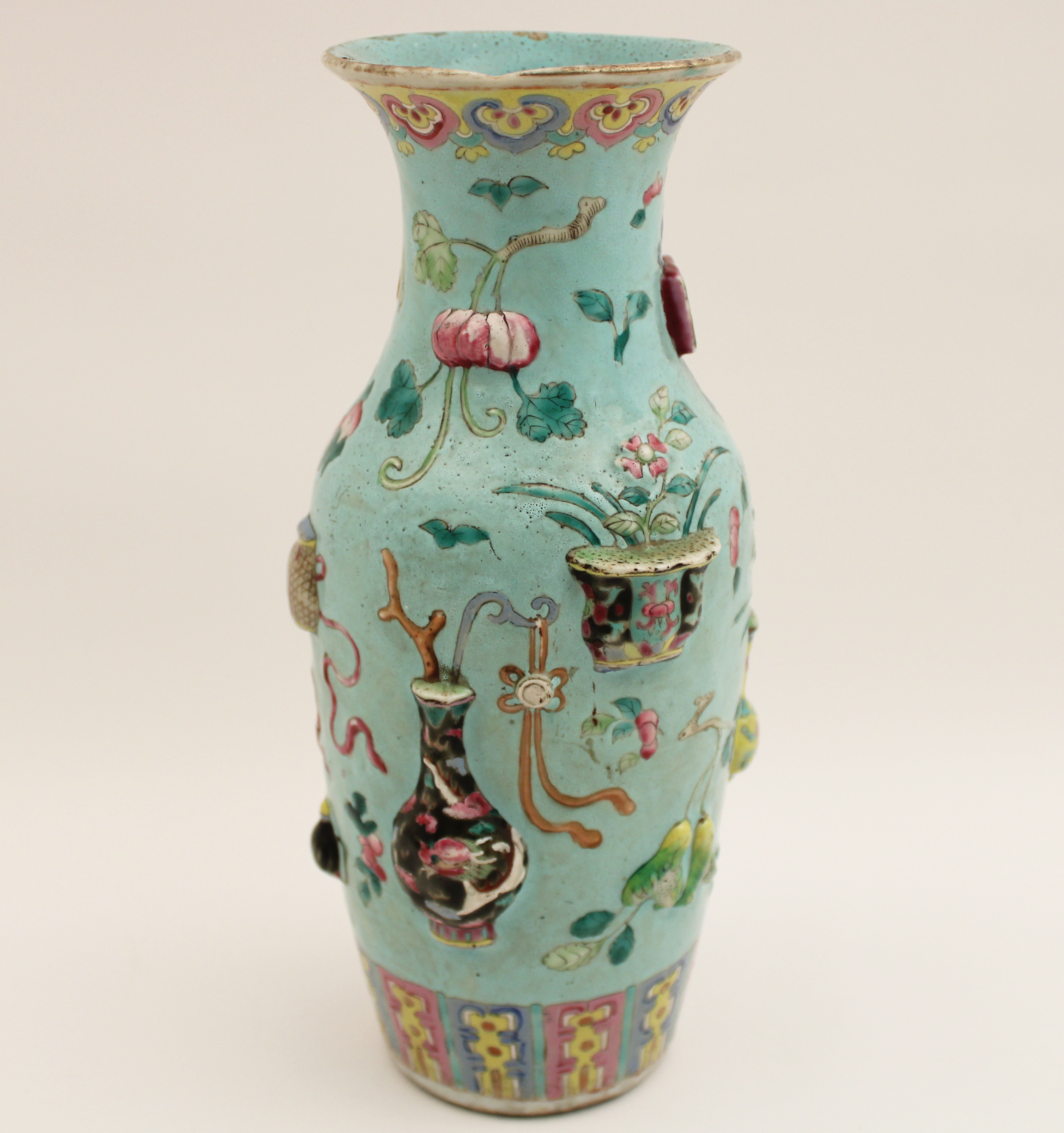 CHINESE EXPORT PORCELAIN VASE 10"