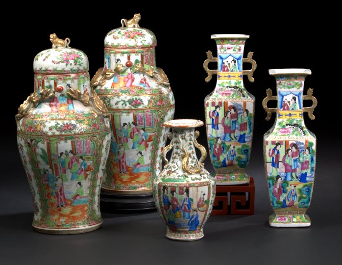 Chinese Export Porcelain Vase, 