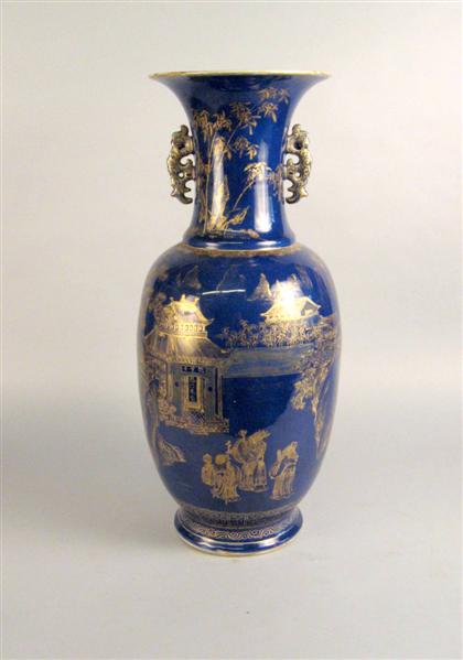 Chinese export porcelain vase    Of