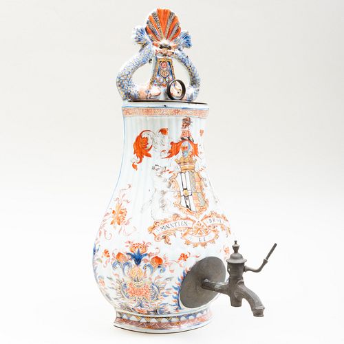 CHINESE EXPORT PORCELAIN WALL