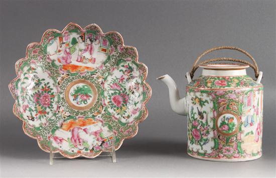 Chinese Export Rose Medallion berry