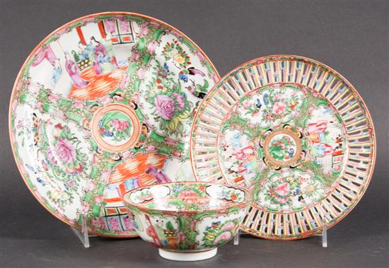 Chinese Export Rose Medallion
