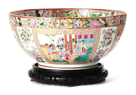 Chinese Export rose medallion