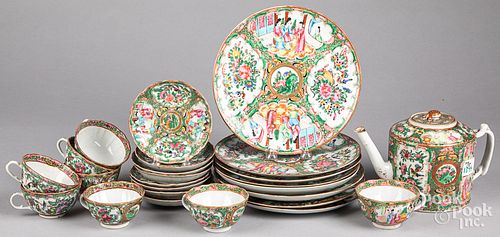 CHINESE EXPORT ROSE MEDALLION