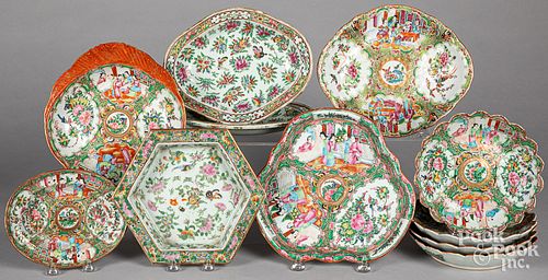 CHINESE EXPORT ROSE MEDALLION