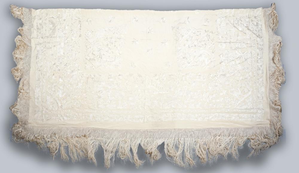 CHINESE EXPORT SILK-EMBROIDERED