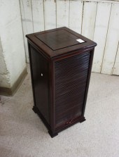 CHINESE EXPORT TAMBOUR-FRONT S
