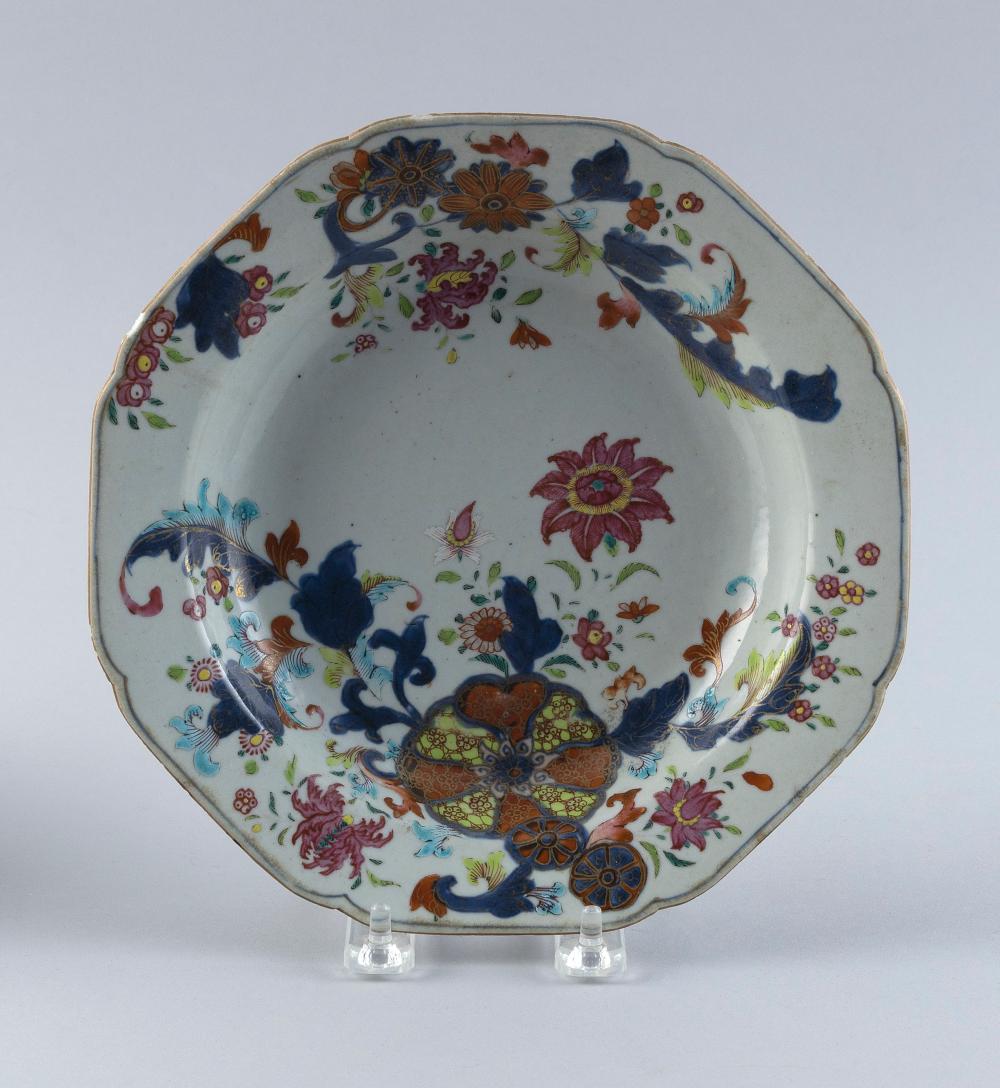 CHINESE EXPORT TOBACCO LEAF PATTERN
