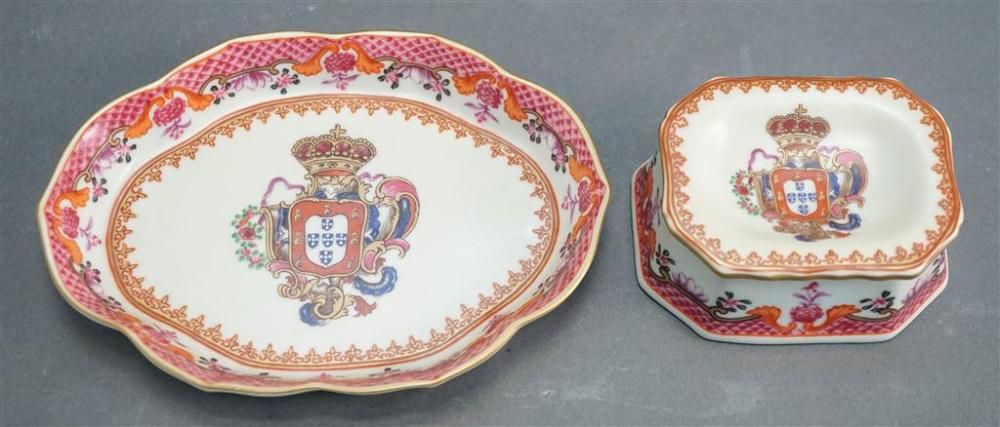 CHINESE EXPORT TYPE ARMORIAL
