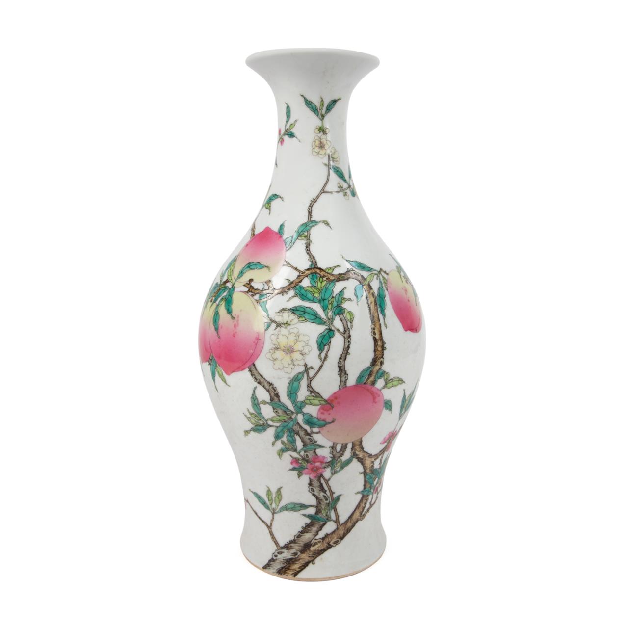 CHINESE FAMILE ROSE BAT AND PEACH