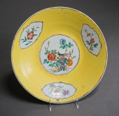 CHINESE FAMILLE JAUNE CHARGER,