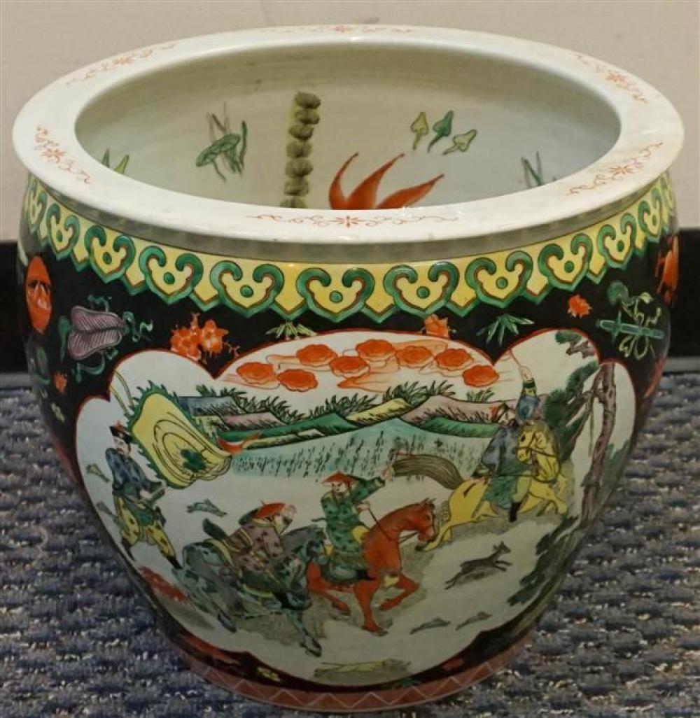 CHINESE FAMILLE NOIR JARDINIERE, H: