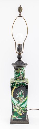 CHINESE FAMILLE NOIR PORCELAIN VASE