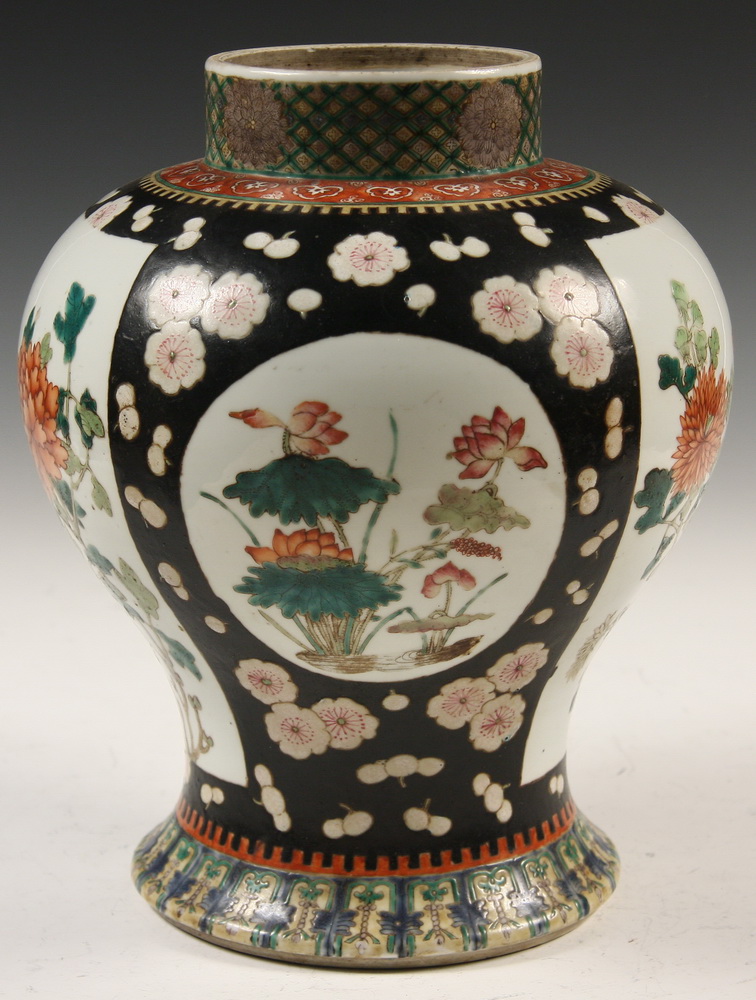 CHINESE FAMILLE NOIR VASE - 19th