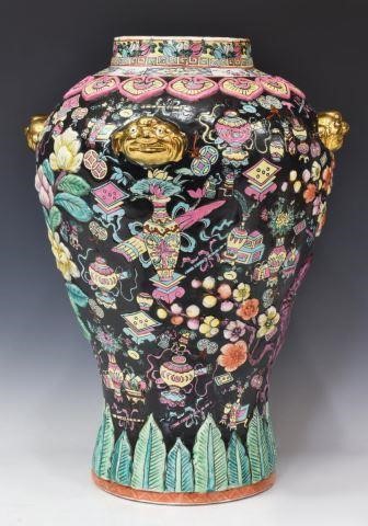 CHINESE FAMILLE NOIRE PARCEL GILT