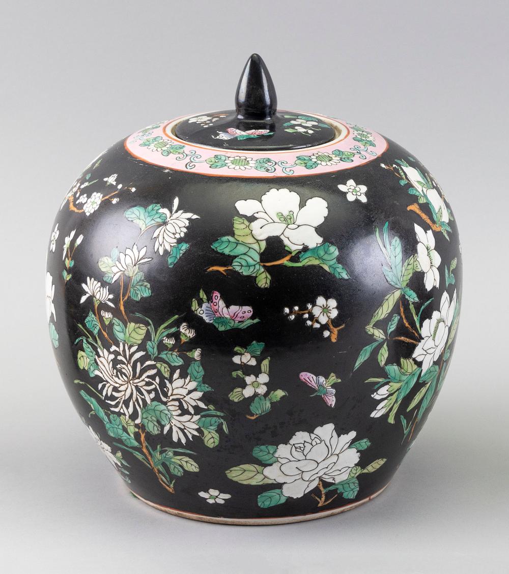 CHINESE FAMILLE NOIRE PORCELAIN