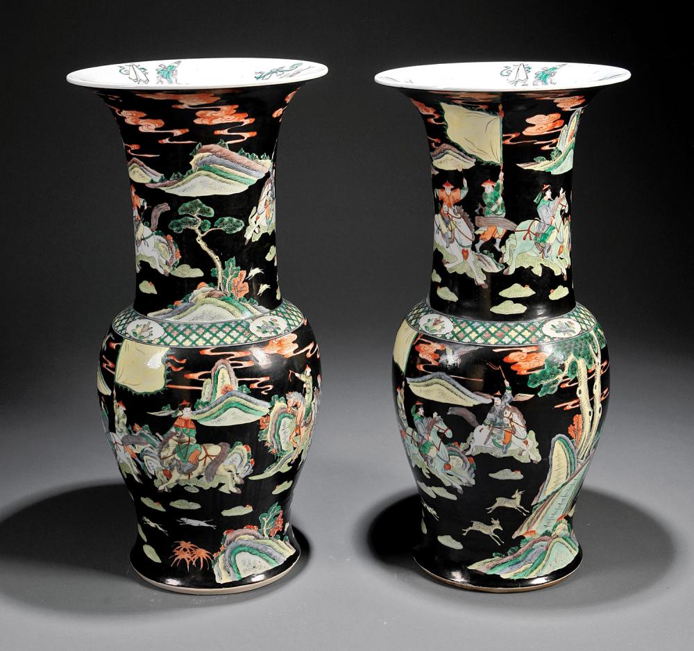 CHINESE FAMILLE NOIRE PORCELAIN YEN
