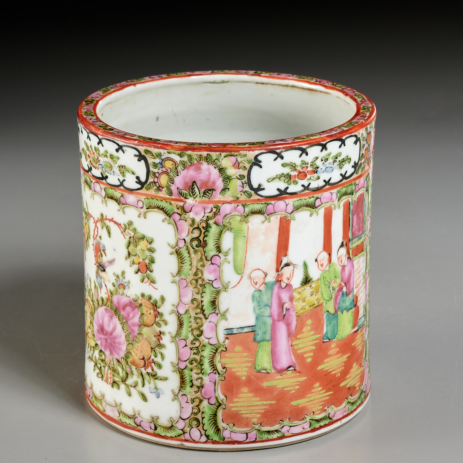 CHINESE FAMILLE ROSE BRUSH POT Qing