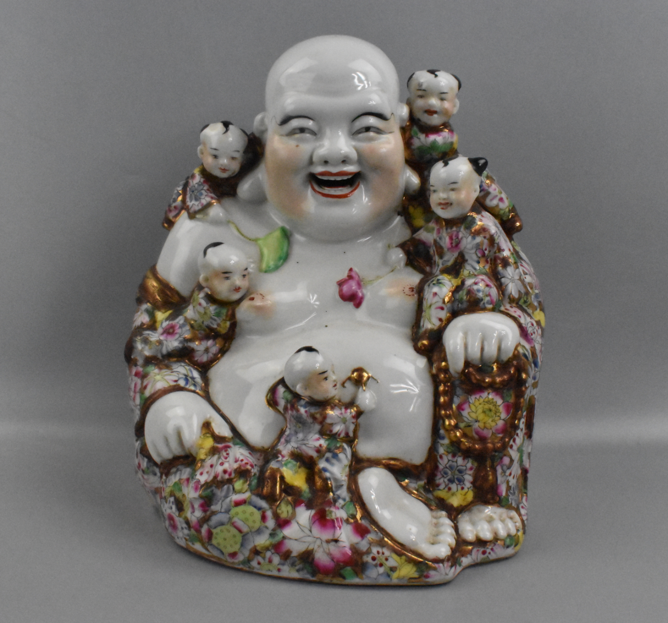CHINESE FAMILLE ROSE BUDDHA FIGURE,