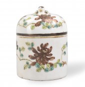 CHINESE FAMILLE ROSE COVERED W