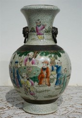 CHINESE 'FAMILLE ROSE' CRACKLE