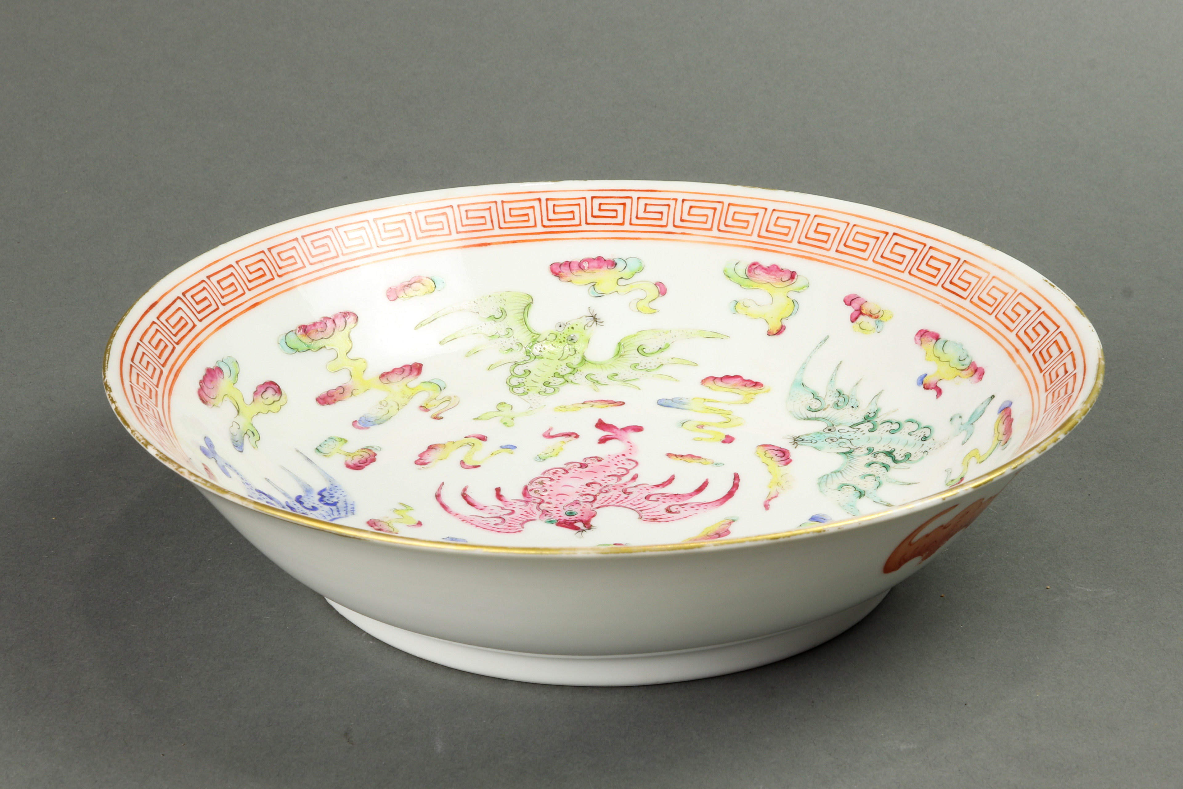 CHINESE FAMILLE ROSE DISH Chinese