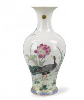 CHINESE FAMILLE ROSE DUCK VASE