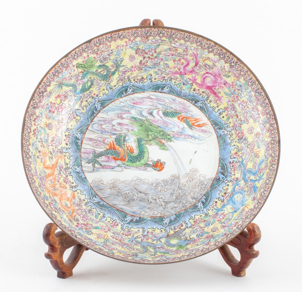 CHINESE FAMILLE ROSE EGGSHELL