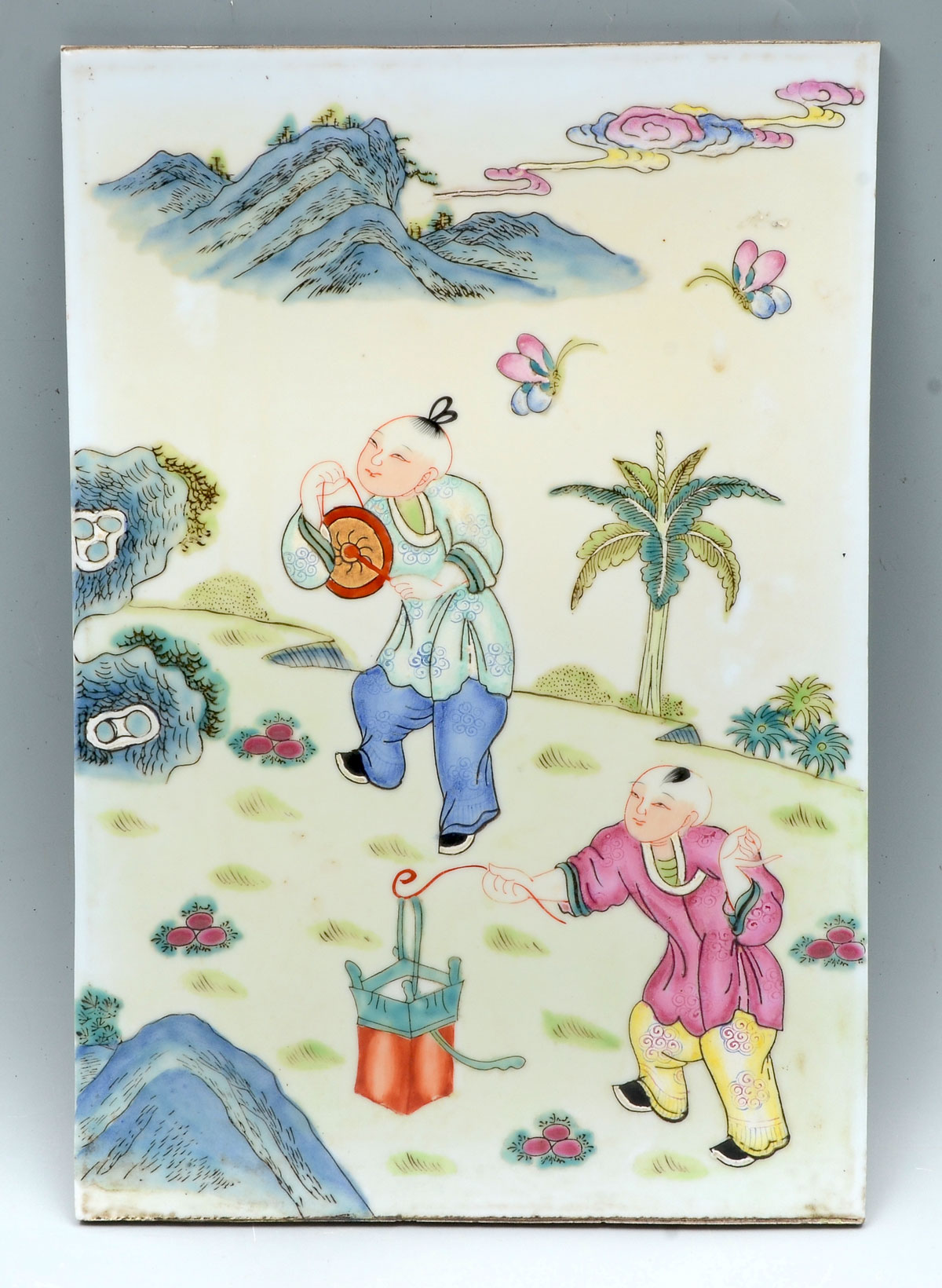 CHINESE FAMILLE ROSE ENAMELED