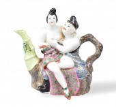 CHINESE FAMILLE ROSE EROTIC TE
