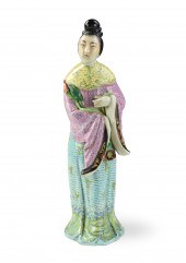 CHINESE FAMILLE ROSE FIGURE OF