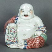 CHINESE FAMILLE ROSE FIGURE OF
