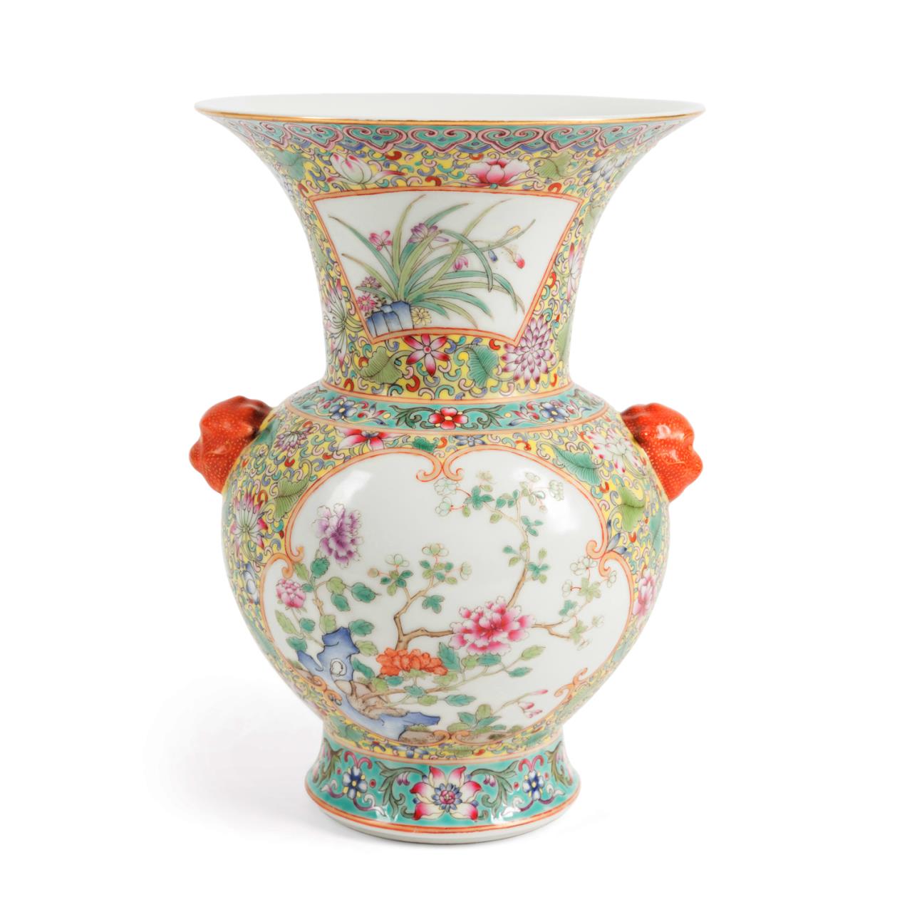 CHINESE FAMILLE ROSE FLORAL MOTIF