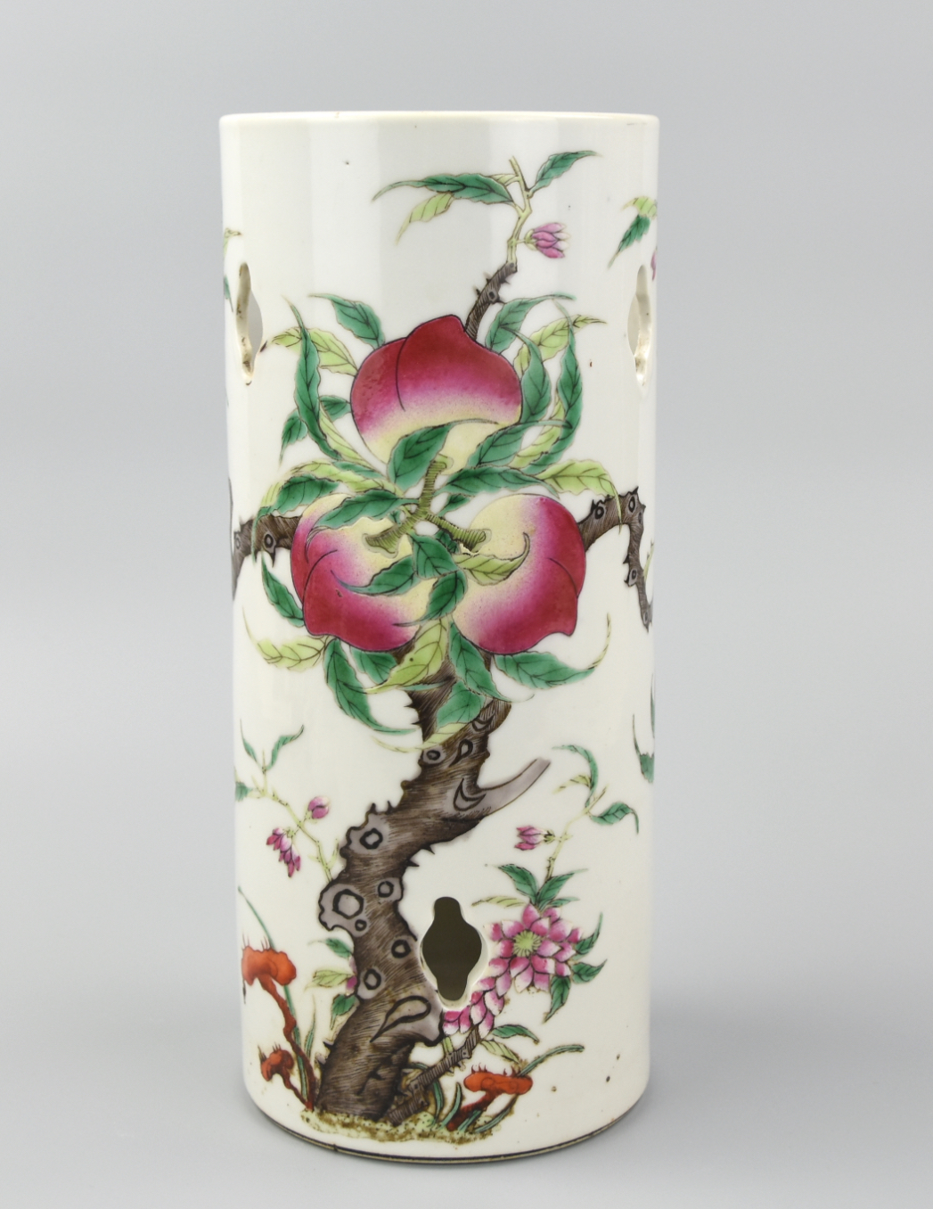 CHINESE FAMILLE ROSE HAT STAND W/