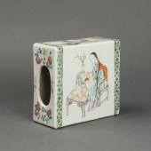 CHINESE FAMILLE ROSE HEADREST