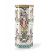 CHINESE FAMILLE ROSE HEXAGONAL