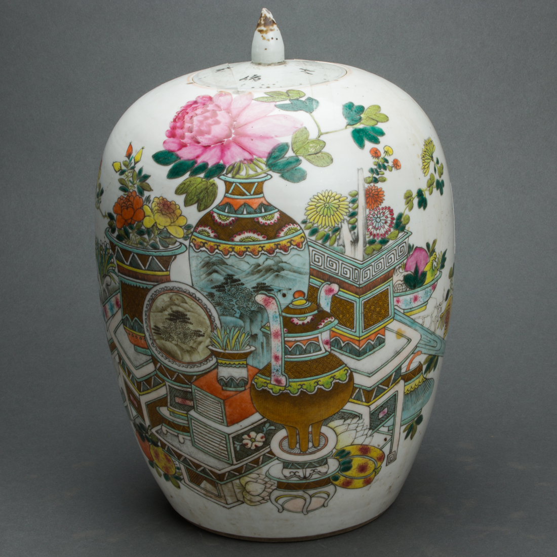 CHINESE FAMILLE ROSE 'HUNDRED