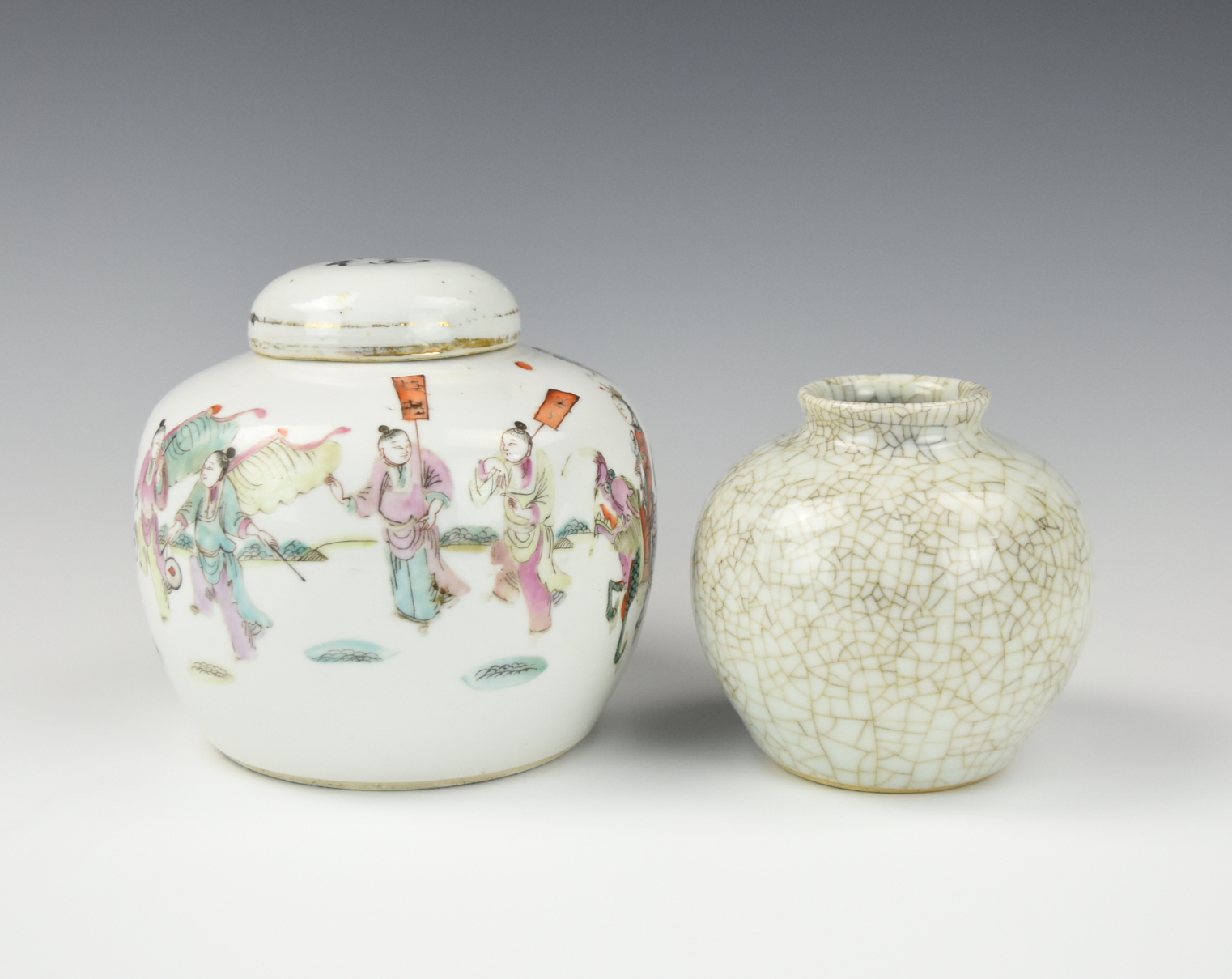 CHINESE FAMILLE ROSE JAR & COVER
