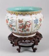 CHINESE FAMILLE ROSE LOBED LOW