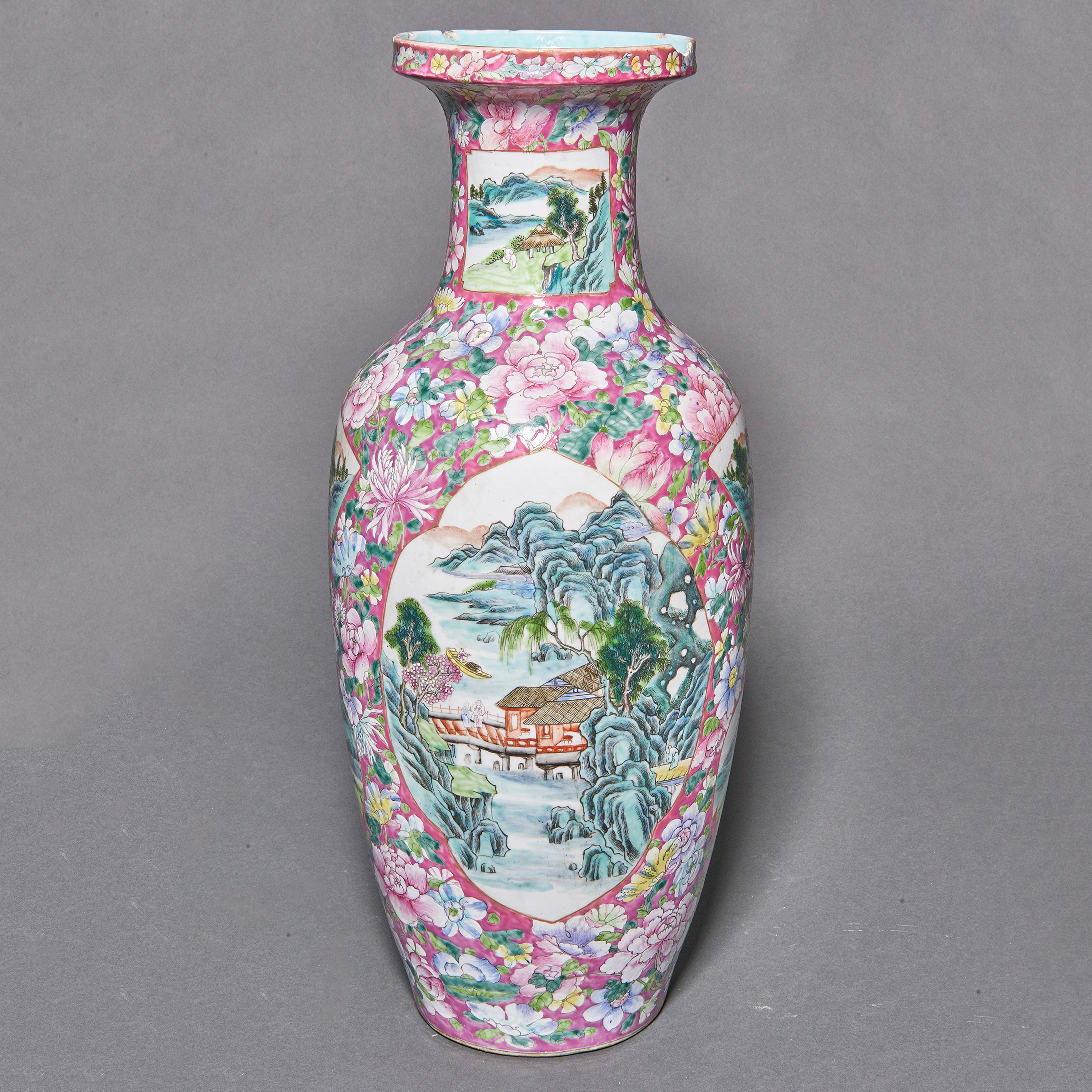 CHINESE FAMILLE ROSE MILLE FLEUR