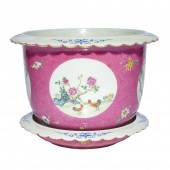 CHINESE FAMILLE ROSE PLANTER A
